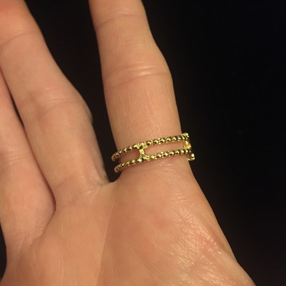 Gold Star Ring with Green and White Accents - Picture 3 of 5